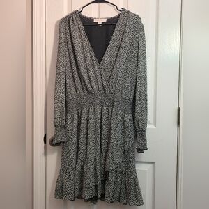 Michael Kors Black and White Floral V-Neck Long Sleeve Dress